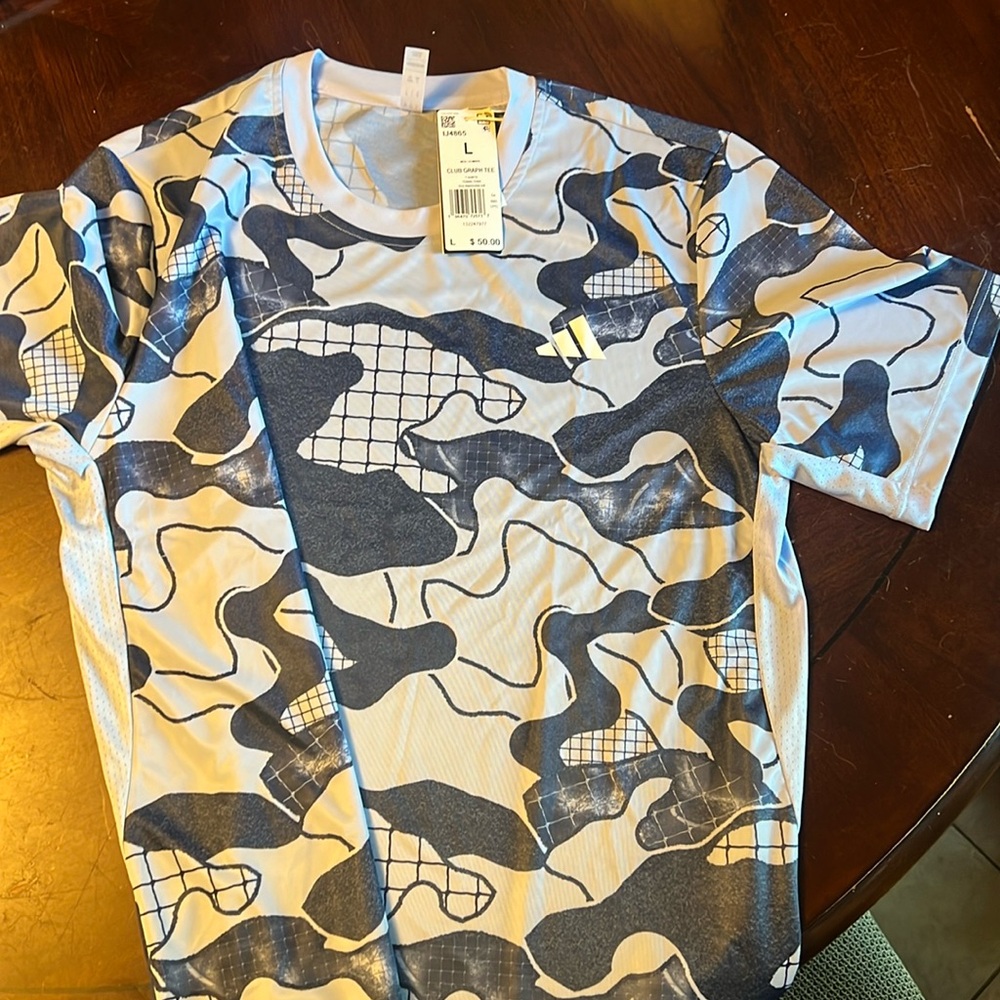 NWT men’s tennis t-shirt 🎾